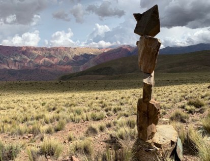 rock balancing 3 - Copy