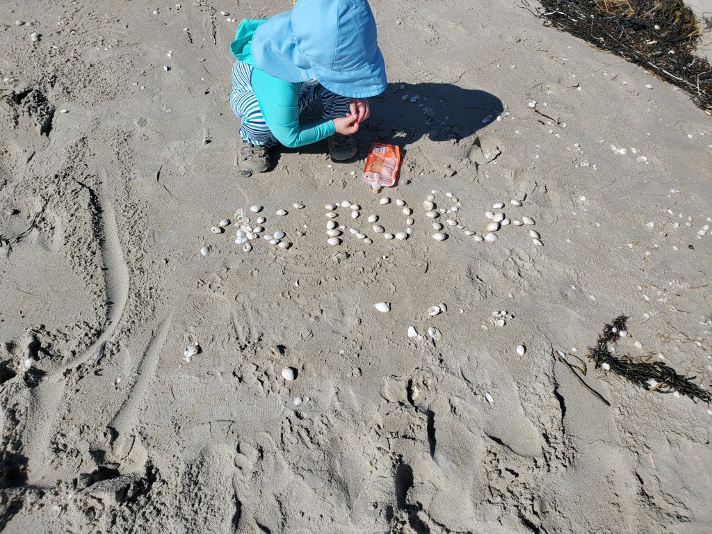 This image has an empty alt attribute; its file name is toddler-squat-1024x768.jpg